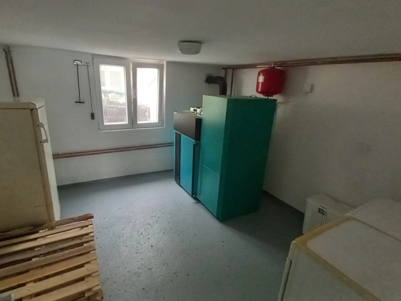 Izdavanje: Kuća 2.002 m² – Blok 9, Podgorica — fotografija 7