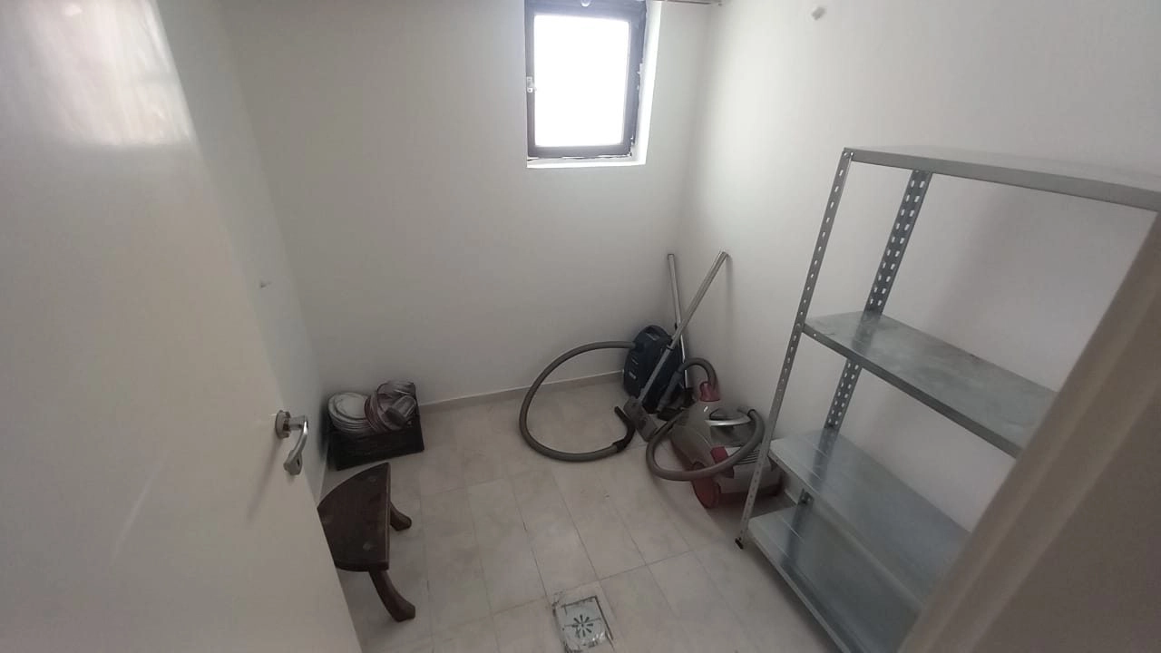 Namjestena-kuca-za-izdavanje-Blok-9-Podgorica-9 Izdavanje: Kuća 2.002 m² – Blok 9, Podgorica — fotografija 10