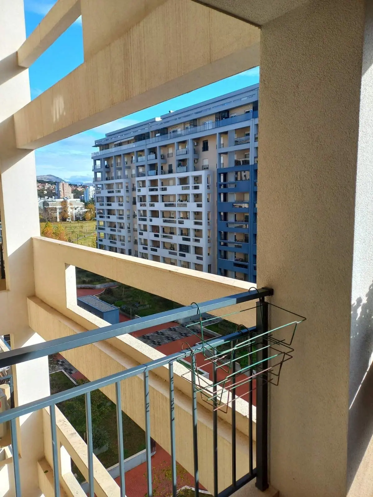 Namjestena-garsonjera-u-Master-kvartu-Podgorica-12 Namještena garsonjera u Master kvartu, Podgorica — fotografija 13