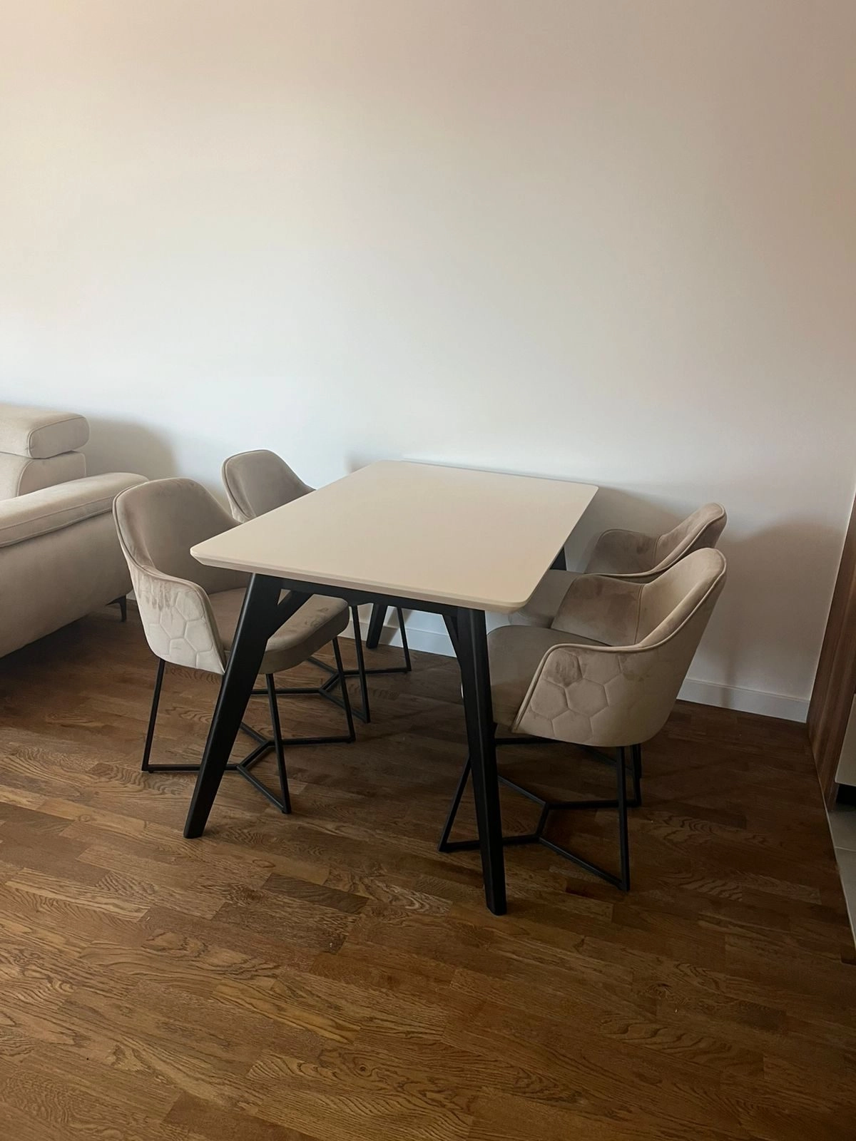 Jednosoban-stan-Stari-aerodrom-Podgorica-4 Izdavanje: Jednosoban stan 46 m² – Stari aerodrom, Podgorica — fotografija 5