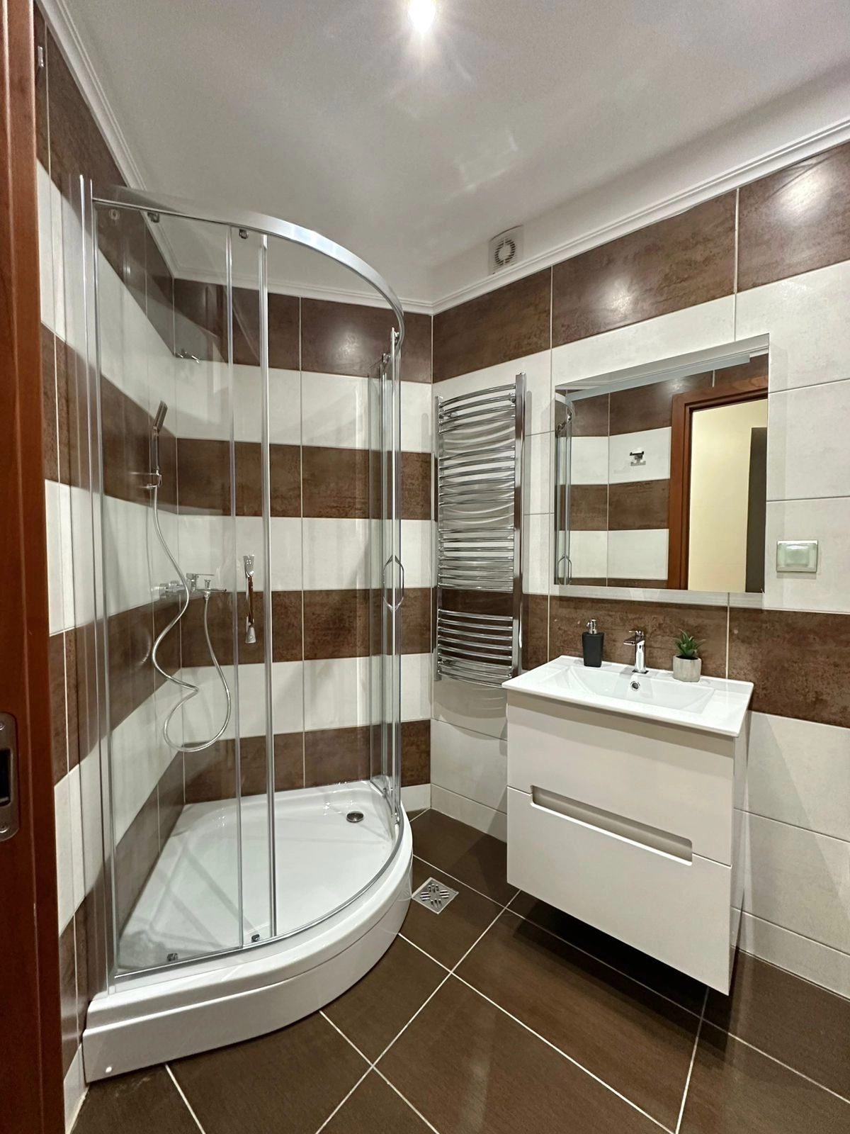 Jednosoban-stan-u-Centru-Podgorica-8 Izdavanje: Jednosoban stan 53 m² – Centar, Podgorica — fotografija 9