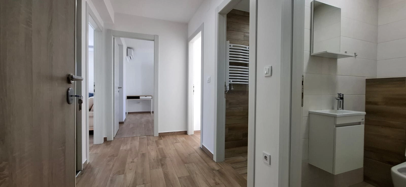 Trosoban-stan-u-Zagoricu-Podgorica-10 Trosoban stan u Zagoriču, Podgorica — fotografija 11