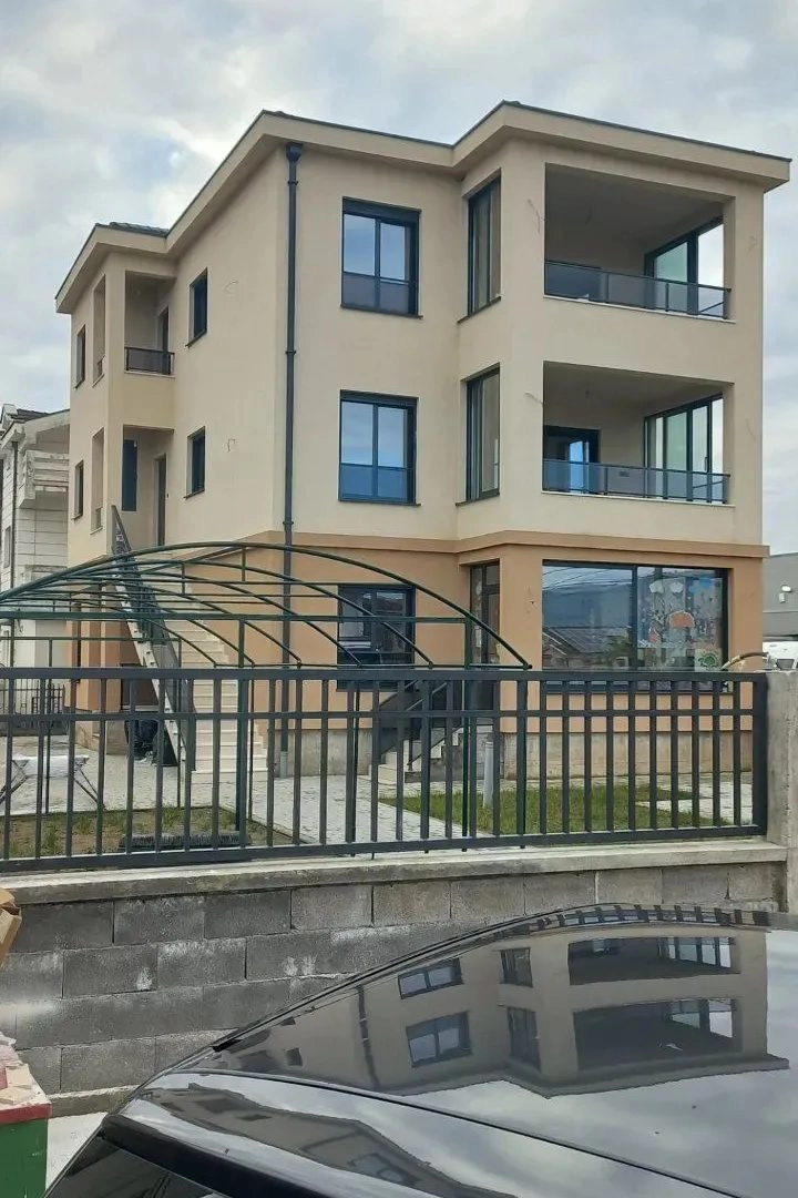 Namjestena-kuca-u-Gornjoj-Gorici-Podgorica Namještena kuća 180 m² u Gornjoj Gorici
