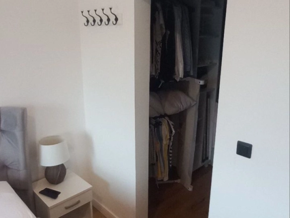 Izdavanje: Kuća 180 m² – Gornja Gorica, Podgorica — fotografija 6