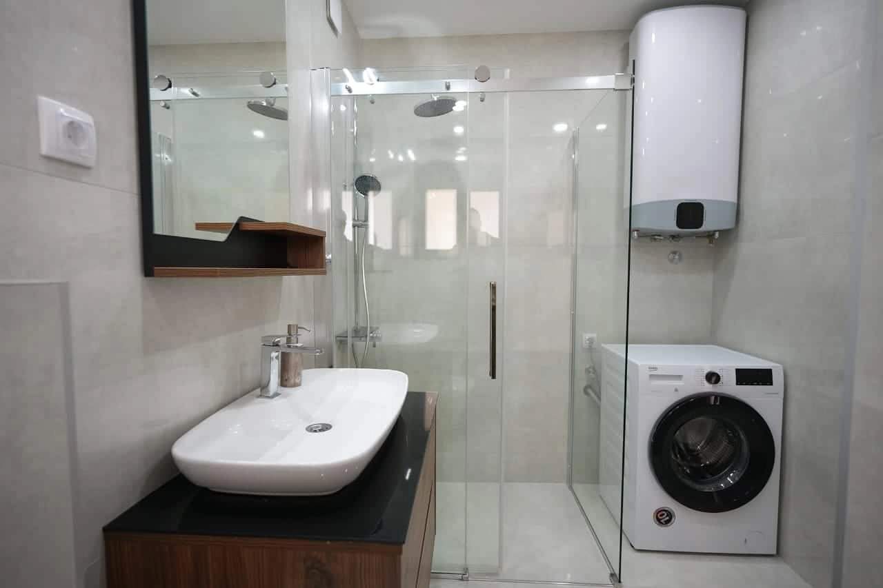 Poslovni-prostor-za-izdavanje-Pod-Goricom-Podgorica-7 Renoviran poslovni prostor 95 m² u Podgorici — fotografija 8
