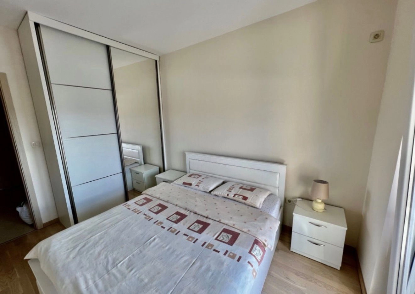 Jednosoban-stan-u-naselju-City-kvart-Podgorica-1 Namješten jednosoban stan u City kvartu, Podgorica — fotografija 2