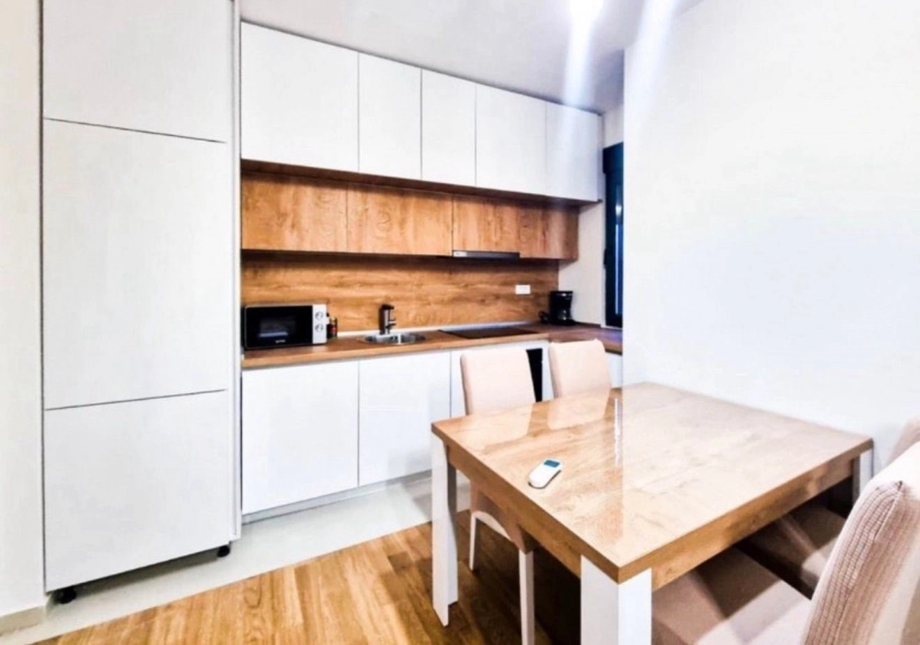 Dvosoban-stan-u-naselju-City-kvart-Podgorica-6 Namješten dvosoban stan u City kvartu, Podgorica — fotografija 7
