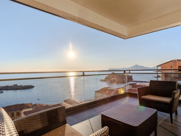 Dvosoban stan 162 m² – Sveti Stefan, Budva