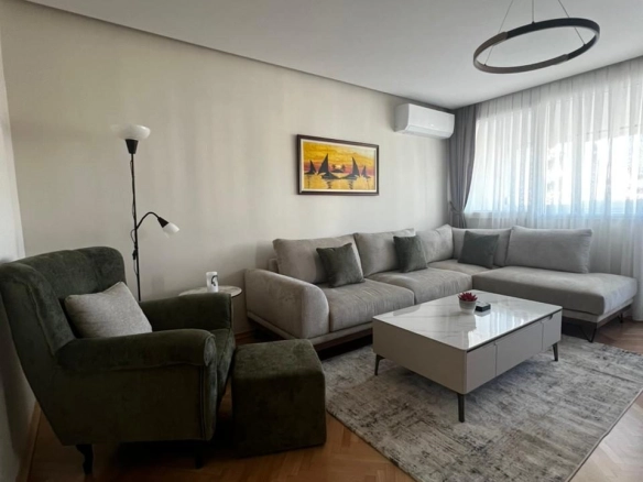 Izdavanje: Trosoban stan 102 m² – Preko Morače, Podgorica
