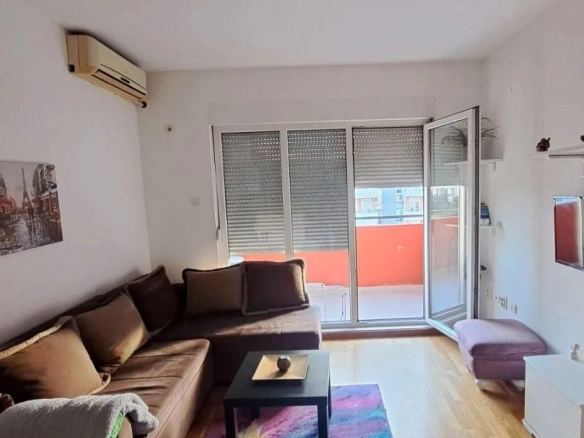 Namještena garsonjera 30 m²