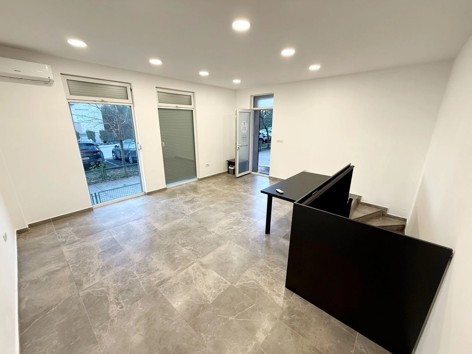 Poslovni-prostor-u-Bloku-9-Dalmatinska-Podgorica-6 Izdavanje: Poslovni prostor 56 m² – Blok 6, Podgorica — fotografija 7