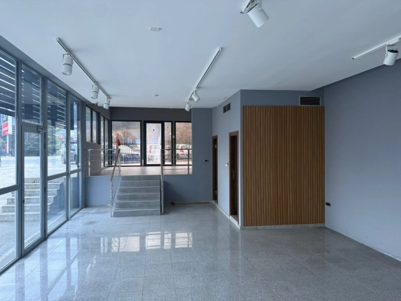 Poslovni prostor 120 m² u Zabjelu