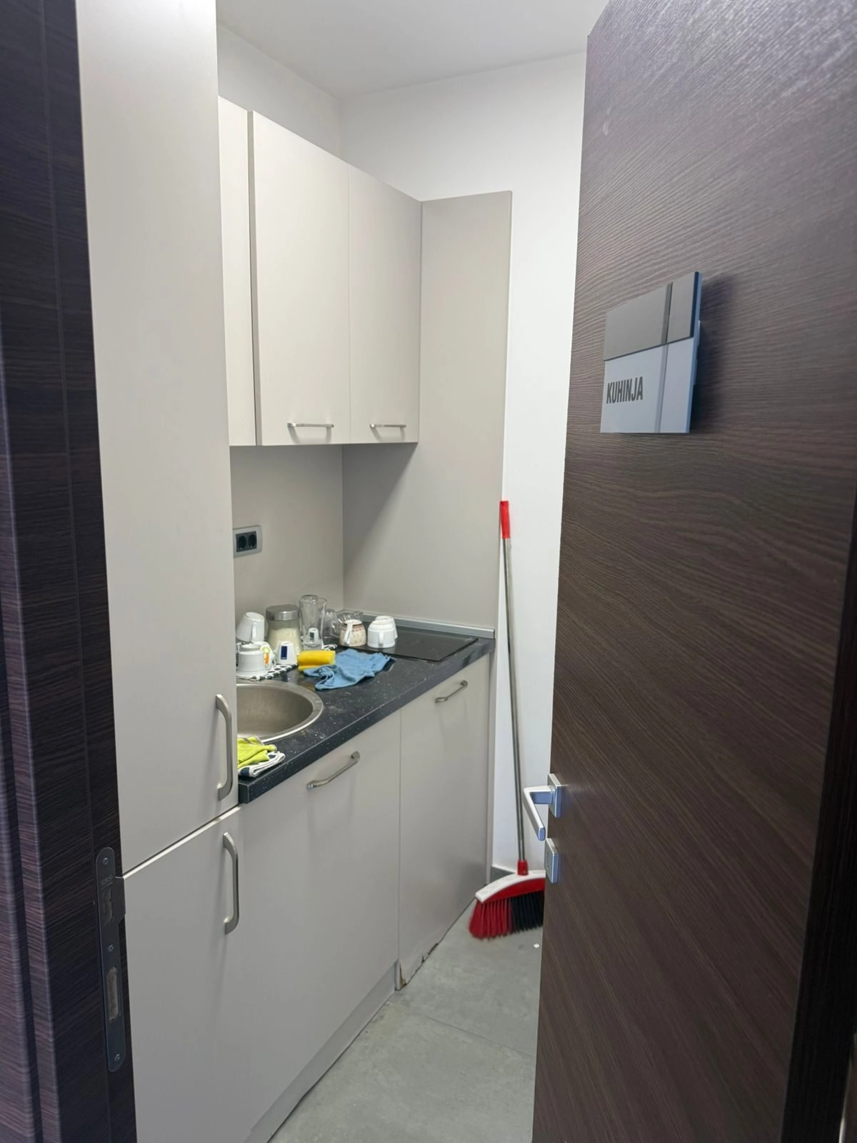 Poslovni-prostor-za-izdavanje-u-Zabjelu-Podgorica-4 Izdavanje: Poslovni prostor 120 m² – Zabjelo, Podgorica — fotografija 5