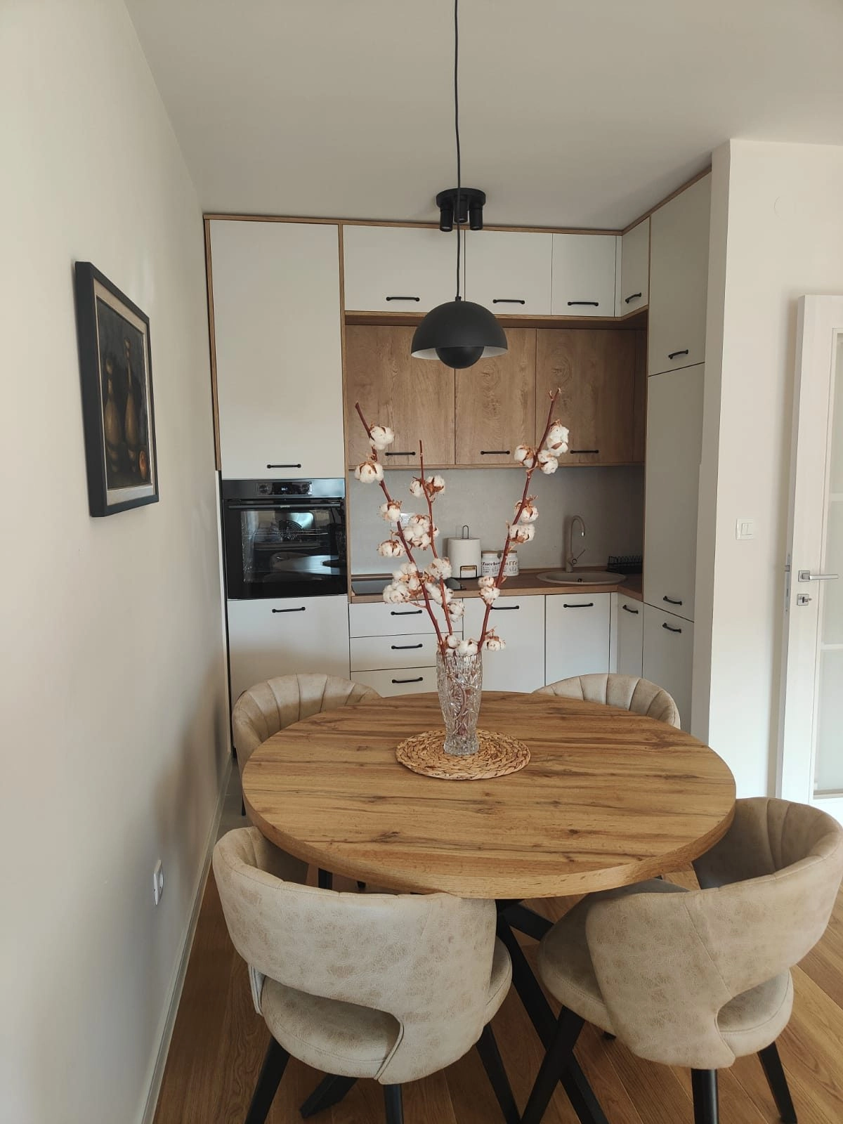 Jednosoban-stan-u-naselju-Central-Point-Podgorica-1 Izdavanje: Jednosoban stan 50 m² – Central Point, Podgorica — fotografija 2