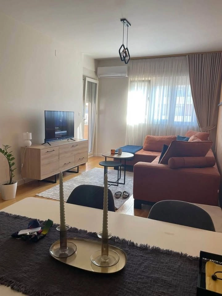 Jednosoban-stan-u-naselju-Central-Point-Podgorica-4 Izdavanje: Jednosoban stan 50 m² – Central Point, Podgorica — fotografija 5