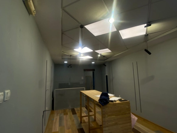 Poslovni prostor 62 m² u Centru