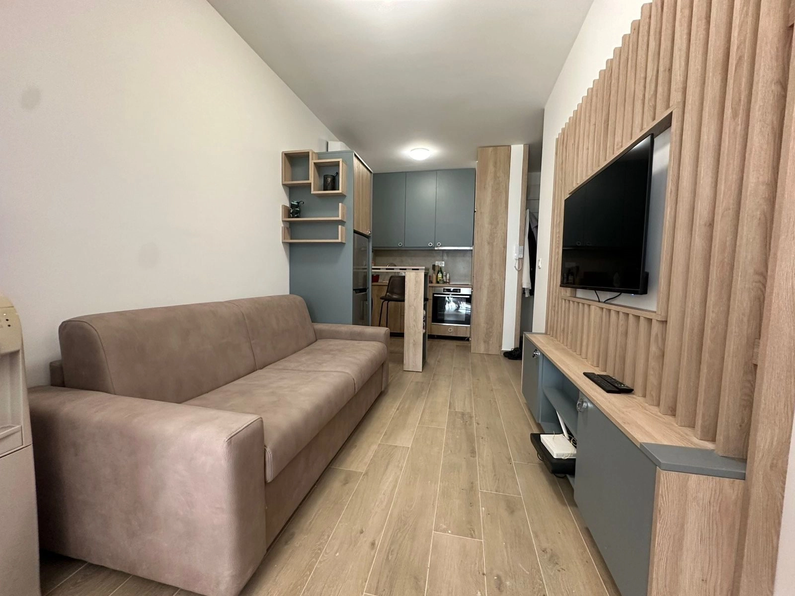 Jednosoban-stan-s-pogledom-na-more-u-Dobroti-Kotor-3 Jednosoban stan 53 m² – Dobrota, Kotor — fotografija 4