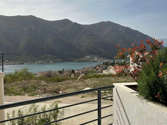 Jednosoban stan 53 m² – Dobrota, Kotor — fotografija 9