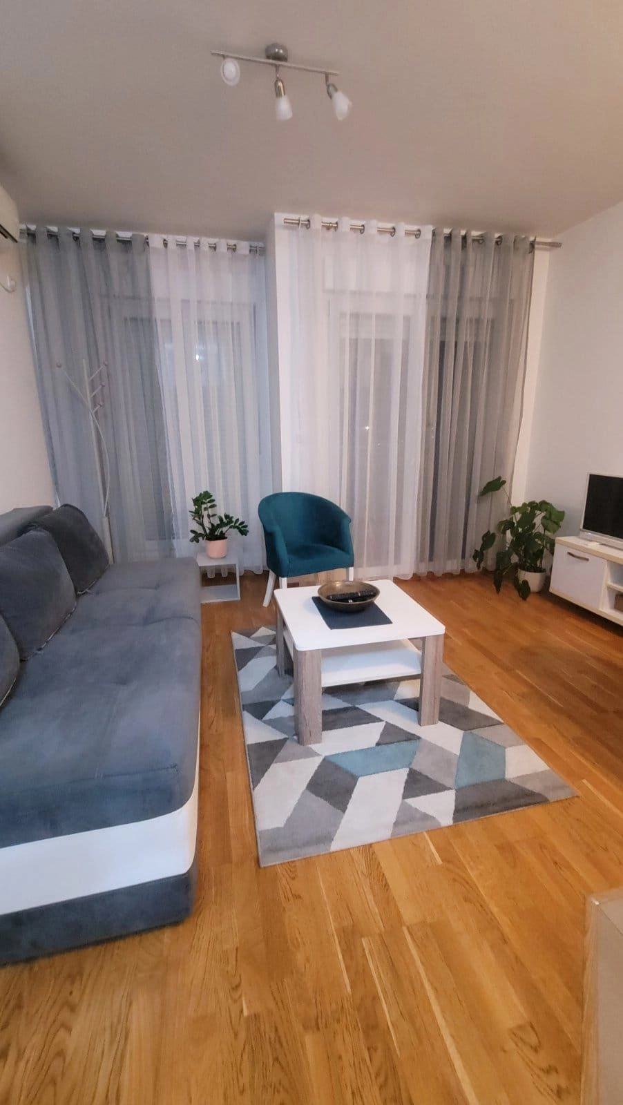 Garsonjera-26-m²-u-City-kvartu-Podgorica-2 Izdavanje: Garsonjera 26 m² – City kvart, Podgorica — fotografija 3