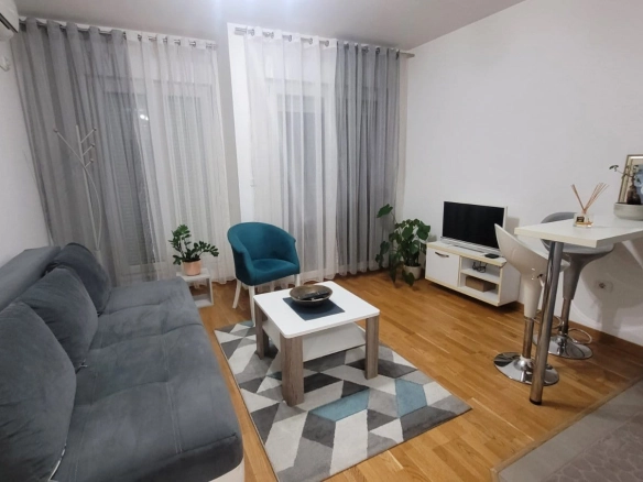 Izdavanje: Garsonjera 26 m² – City kvart, Podgorica — fotografija 4
