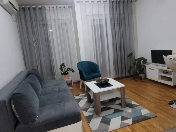 Izdavanje: Garsonjera 26 m² – City kvart, Podgorica — fotografija 5