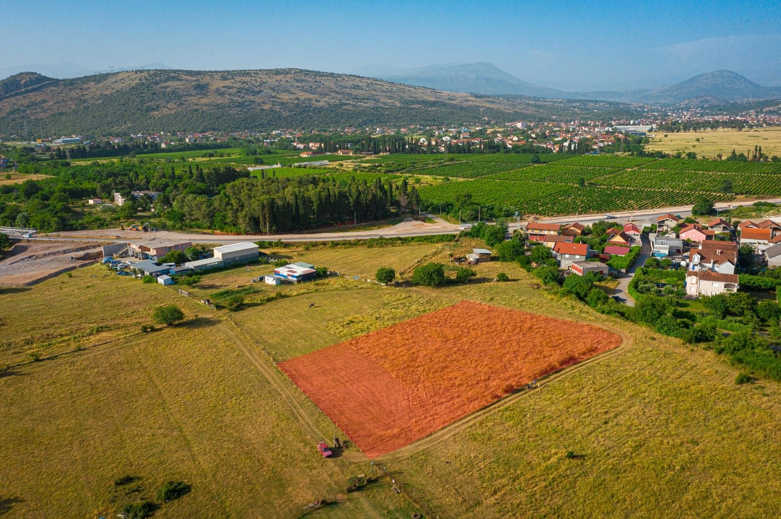 Plac-3500-m²-u-Gornjoj-Gorici-Podgorica-6 Izdavanje: Plac 3.500 m² – Gornja Gorica, Podgorica — fotografija 7