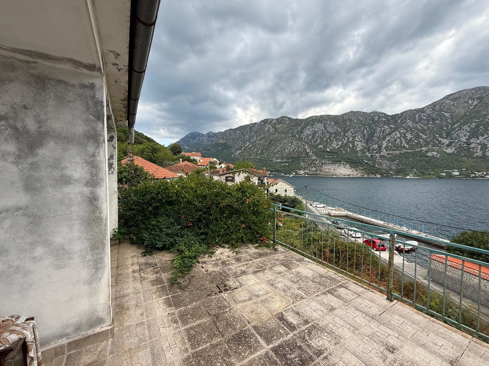 Kuca-u-prvoj-liniji-do-mora-Kostanjica-Kotor-4 Plac 1.700 m² – Koštanjica, Kotor — fotografija 5