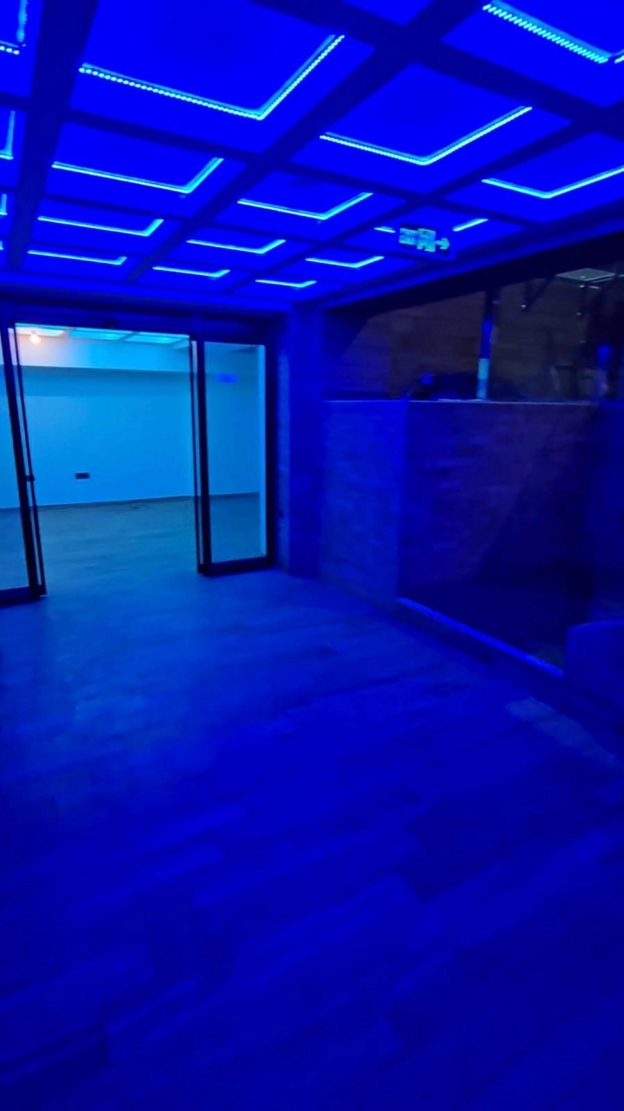 Izdavanje: Poslovni prostor 400 m² – Centar, Podgorica — fotografija 6