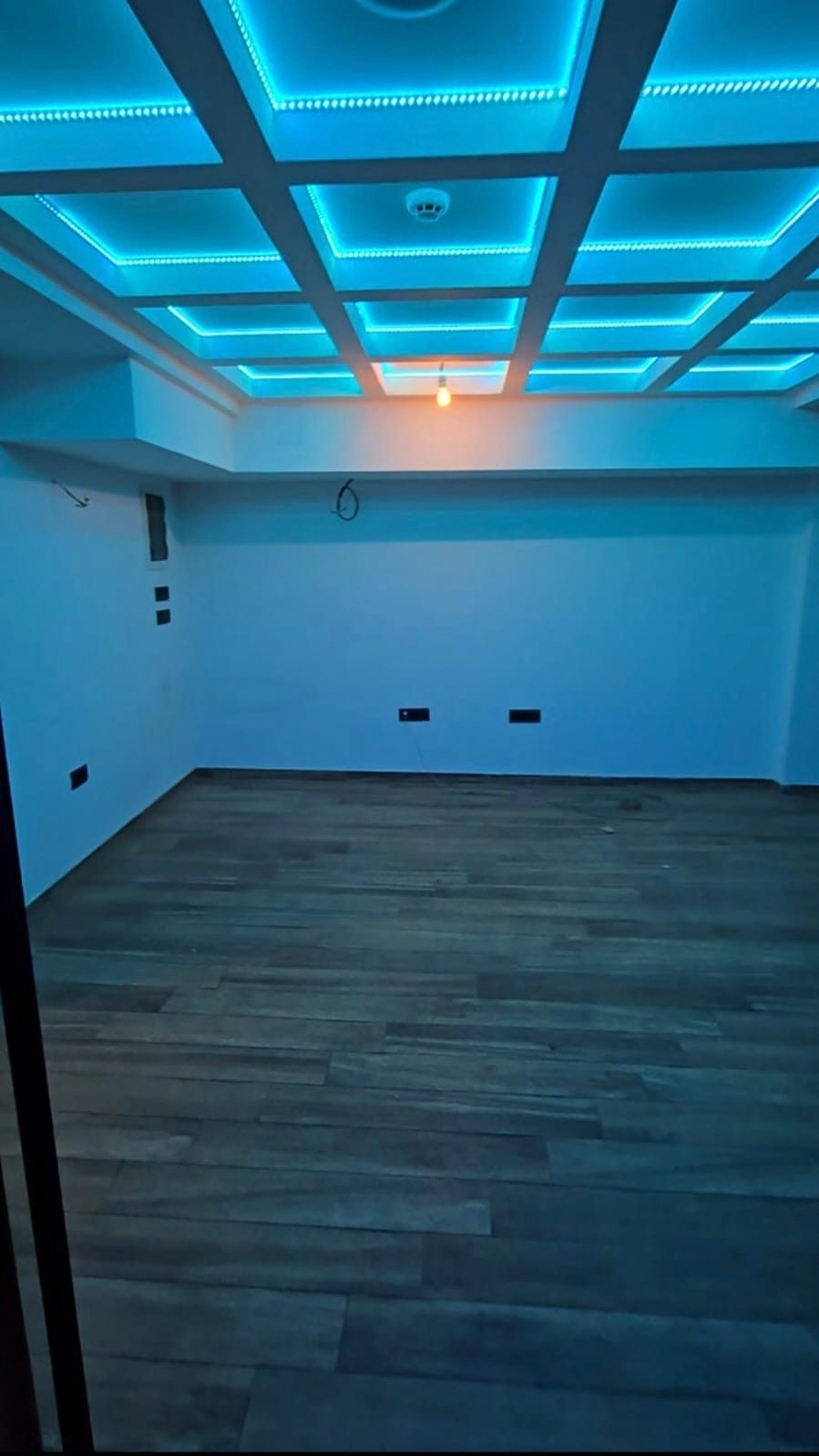 Izdavanje: Poslovni prostor 400 m² – Centar, Podgorica — fotografija 7