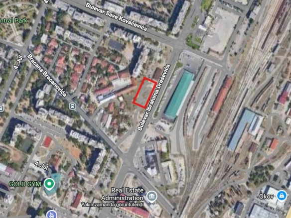 Plac 7000 m² uz glavni put