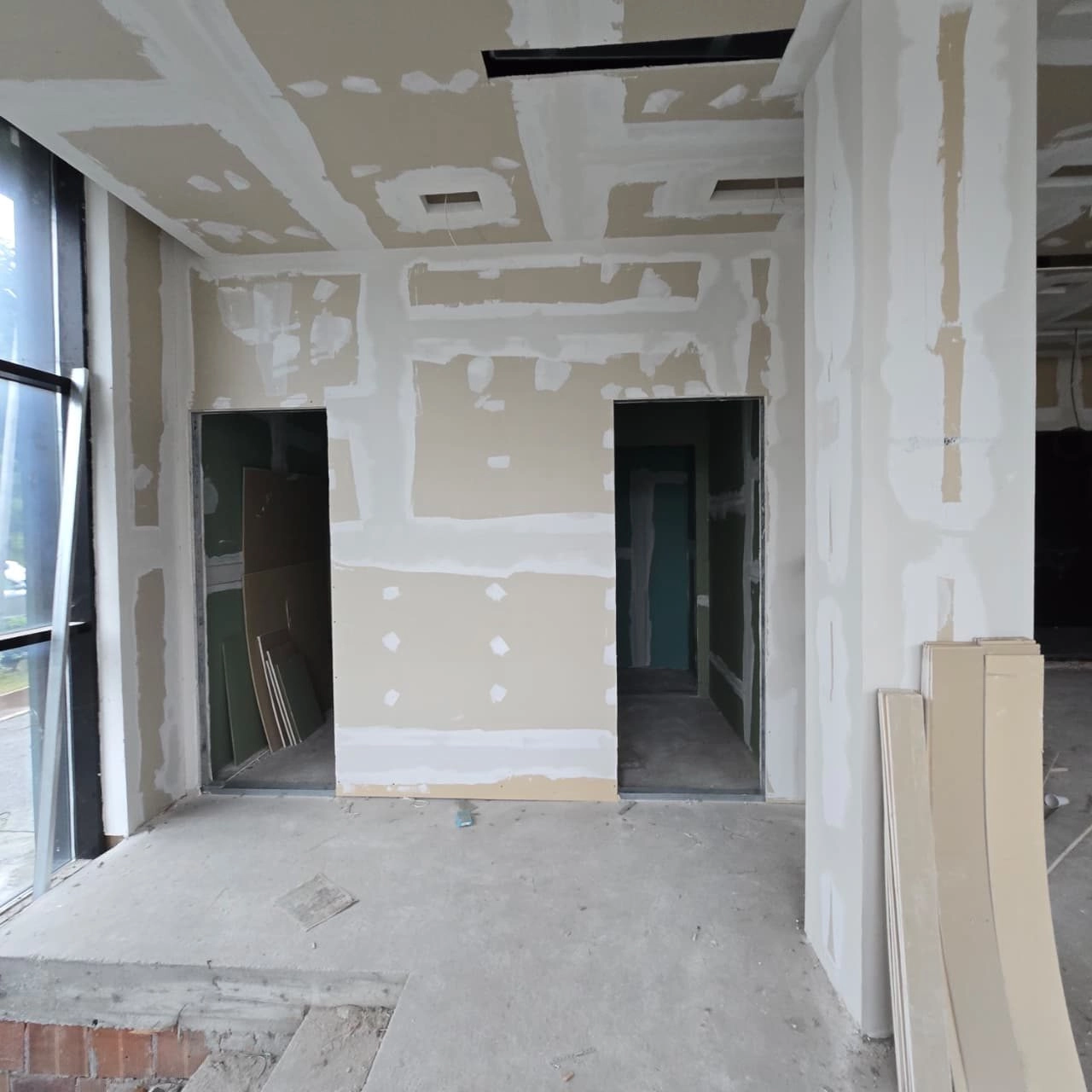 Poslovni-prostor-125-m²-u-centru-Podgorice-5 Izdavanje: Poslovni prostor 125 m² – Centar, Podgorica — fotografija 6