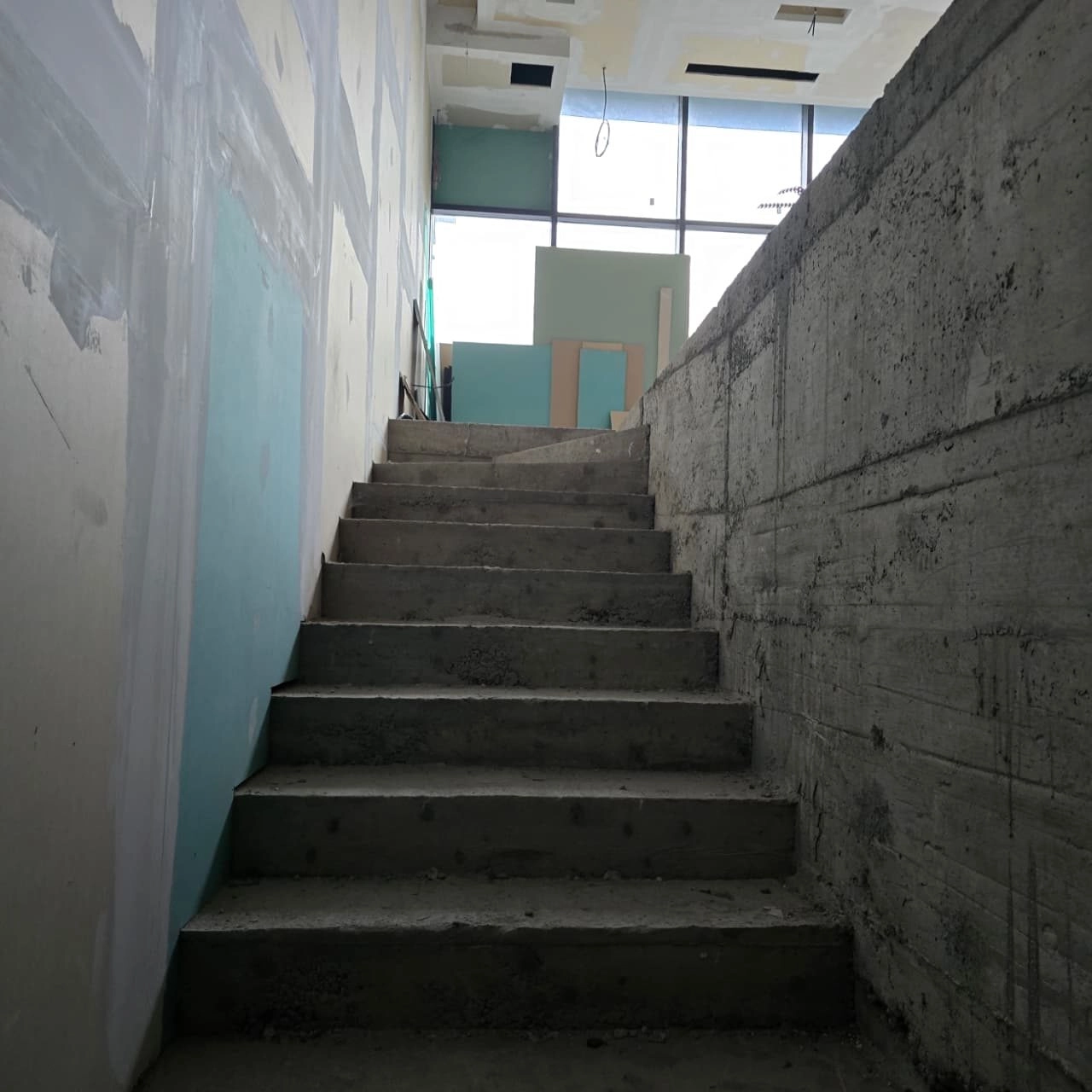 Poslovni-prostor-125-m²-u-centru-Podgorice-9 Izdavanje: Poslovni prostor 125 m² – Centar, Podgorica — fotografija 10