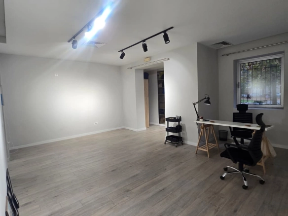 Izdavanje: Poslovni prostor 55 m² – Centar, Podgorica — fotografija 4