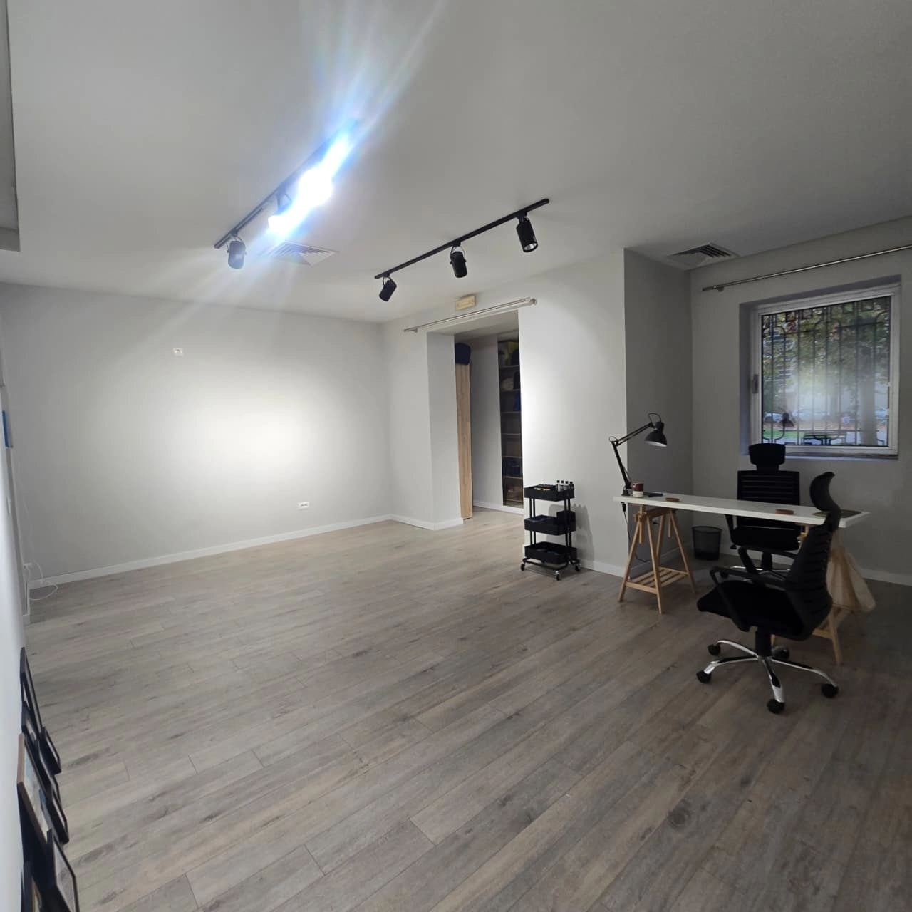Izdavanje: Poslovni prostor 55 m² – Centar, Podgorica — fotografija 4