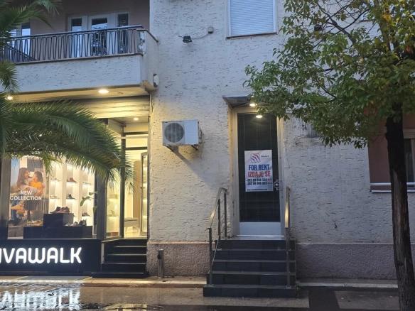 Izdavanje: Poslovni prostor 55 m² – Centar, Podgorica — fotografija 9