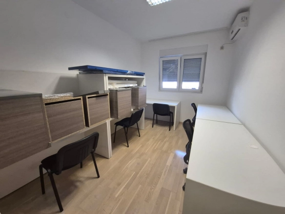 Izdavanje: Trosoban stan 75 m² – City kvart, Podgorica — fotografija 6