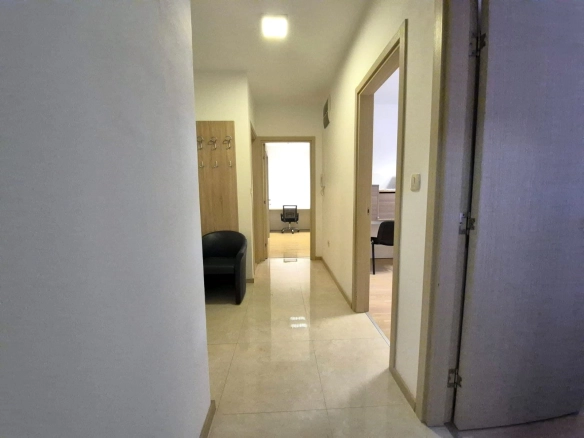 Izdavanje: Trosoban stan 75 m² – City kvart, Podgorica — fotografija 8