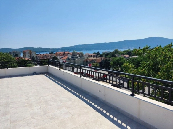 Trosoban stan 217 m² – Mažina, Tivat — fotografija 2