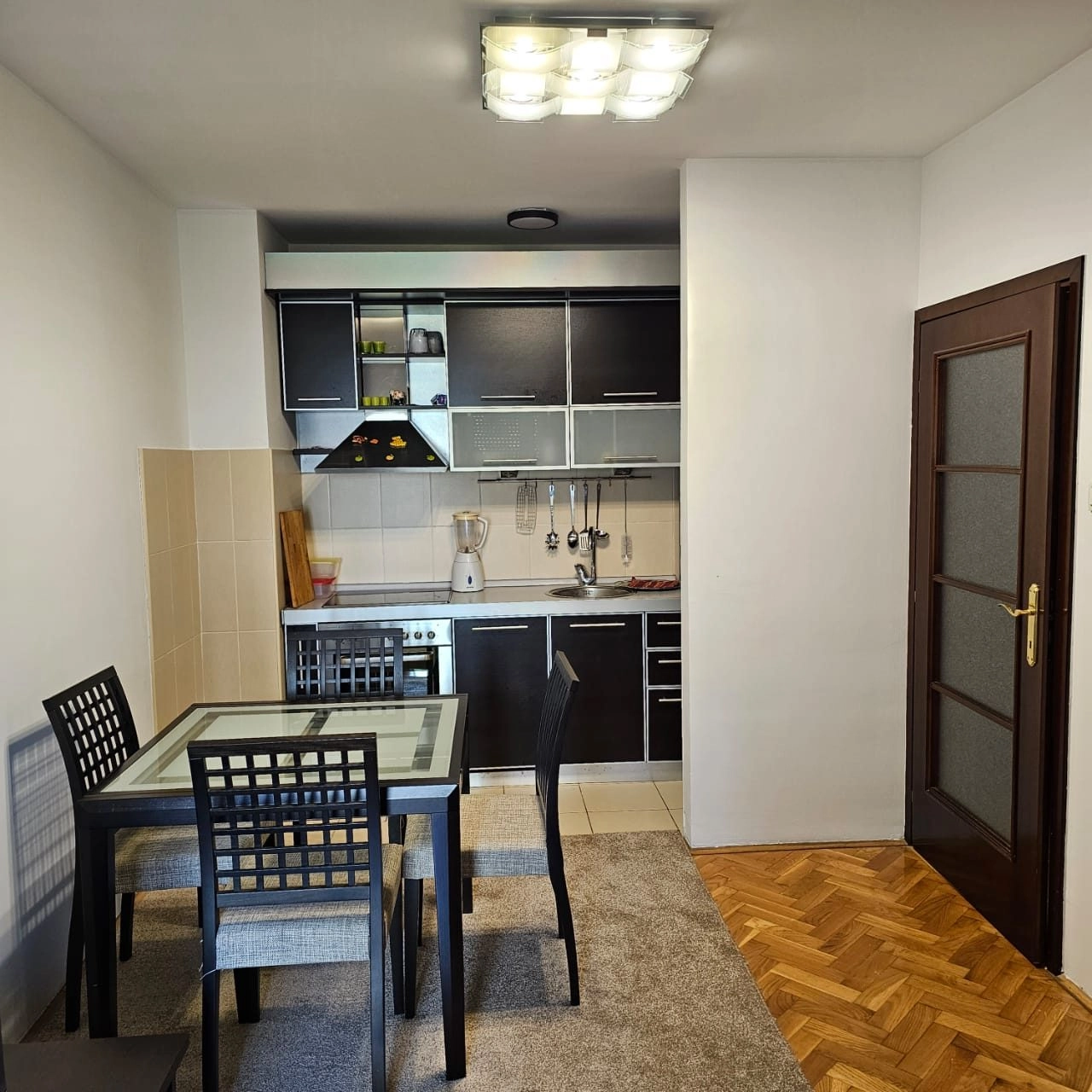 Izdavanje: Jednosoban stan 46 m² – Blok 6, Podgorica — fotografija 3
