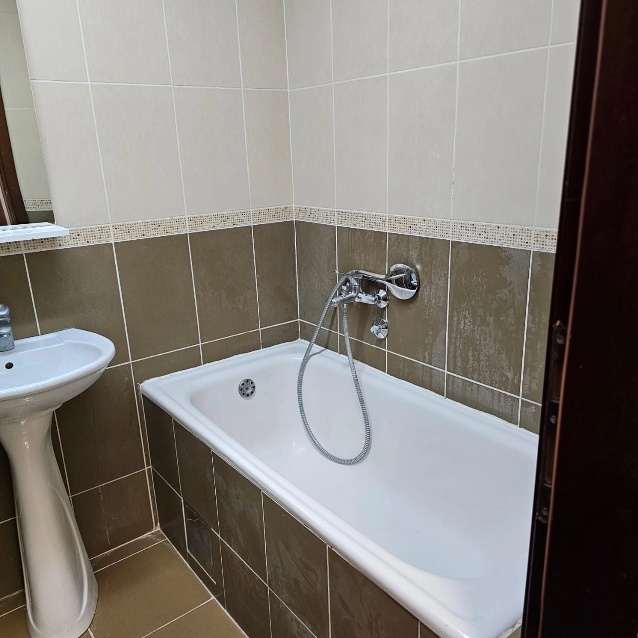 Izdavanje: Jednosoban stan 46 m² – Blok 6, Podgorica — fotografija 8