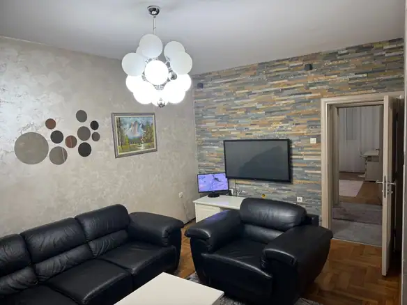 Izdavanje: Dvosoban stan 80 m² – Stari aerodrom, Podgorica — fotografija 7
