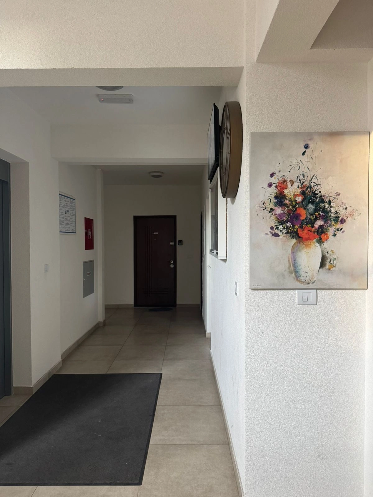 Dvosoban-stan-62-m²-na-Starom-aerodromu-Podgorica-3 Izdavanje: Dvosoban stan 62 m² – Stari aerodrom, Podgorica — fotografija 4