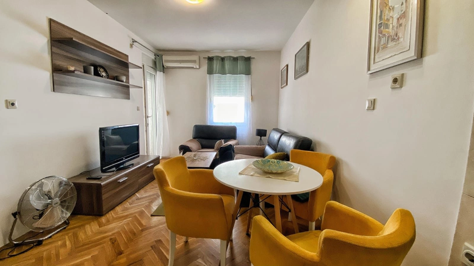 Jednosoban-stan-32-m²-u-Bloku-9-Podgorica-1 Izdavanje: Jednosoban stan 32 m² – Blok 9, Podgorica — fotografija 2