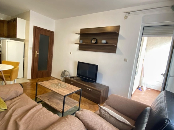 Izdavanje: Jednosoban stan 32 m² – Blok 9, Podgorica — fotografija 4