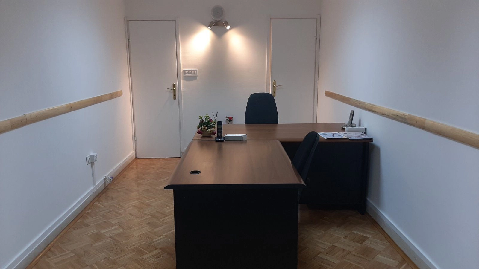 Izdavanje: Poslovni prostor 20 m² – Blok 5, Podgorica — fotografija 8