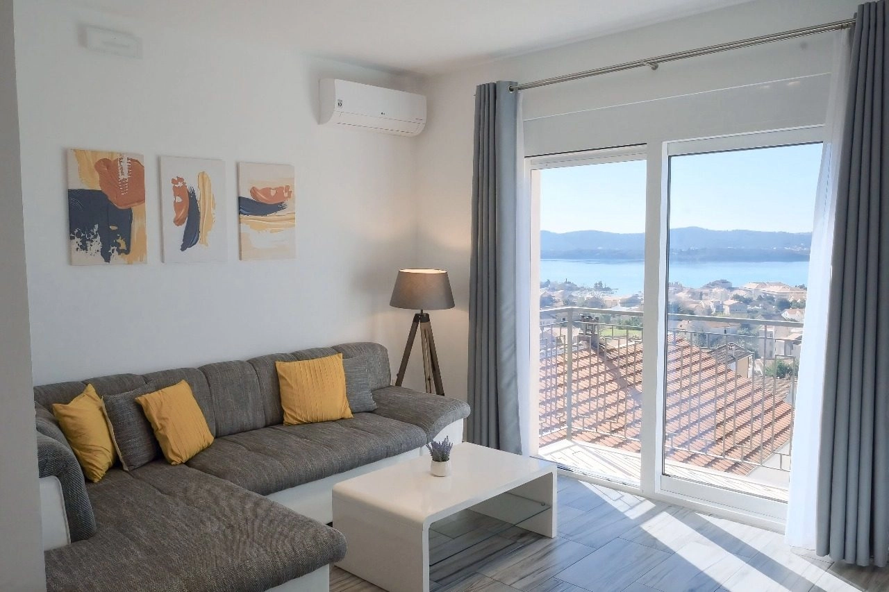 Jednosoban-stan-sa-bazenom-u-Mazini-Tivat-5 Jednosoban stan 55 m² – Mažina, Tivat — fotografija 6