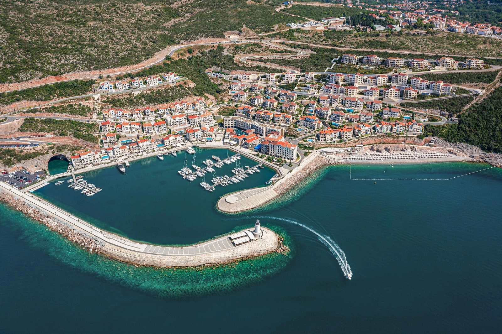 Namjestena-garsonjera-sa-vrtom-Radovici-Tivat Namještena garsonjera sa vrtom