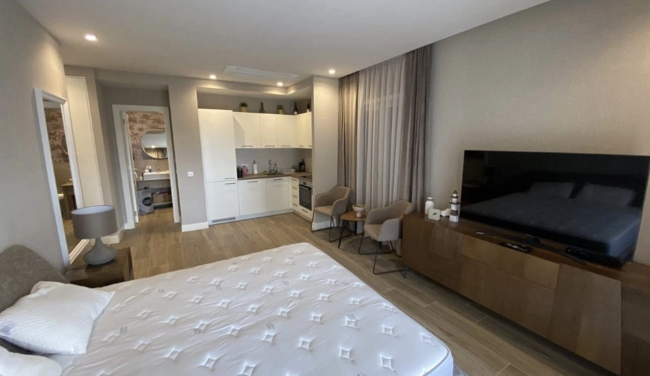 Namjestena-garsonjera-sa-vrtom-Radovici-Tivat-4 Garsonjera 62 m² – Radovići, Tivat — fotografija 5