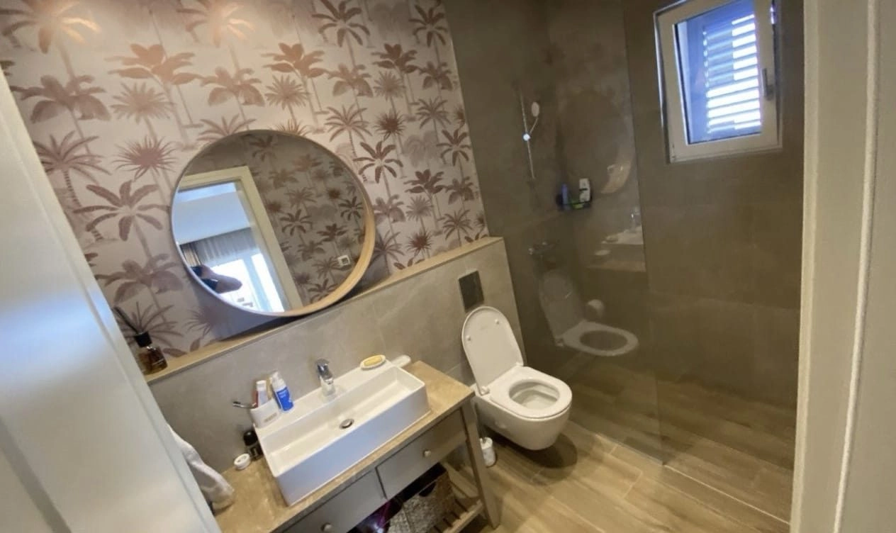Namjestena-garsonjera-sa-vrtom-Radovici-Tivat-10 Garsonjera 62 m² – Radovići, Tivat — fotografija 11