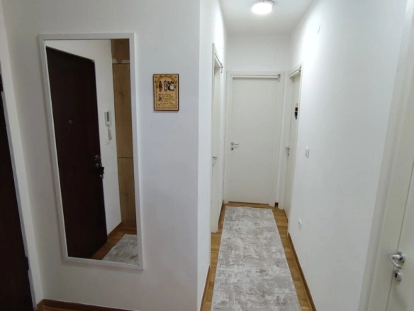 Izdavanje: Dvosoban stan – City kej, Podgorica — fotografija 4